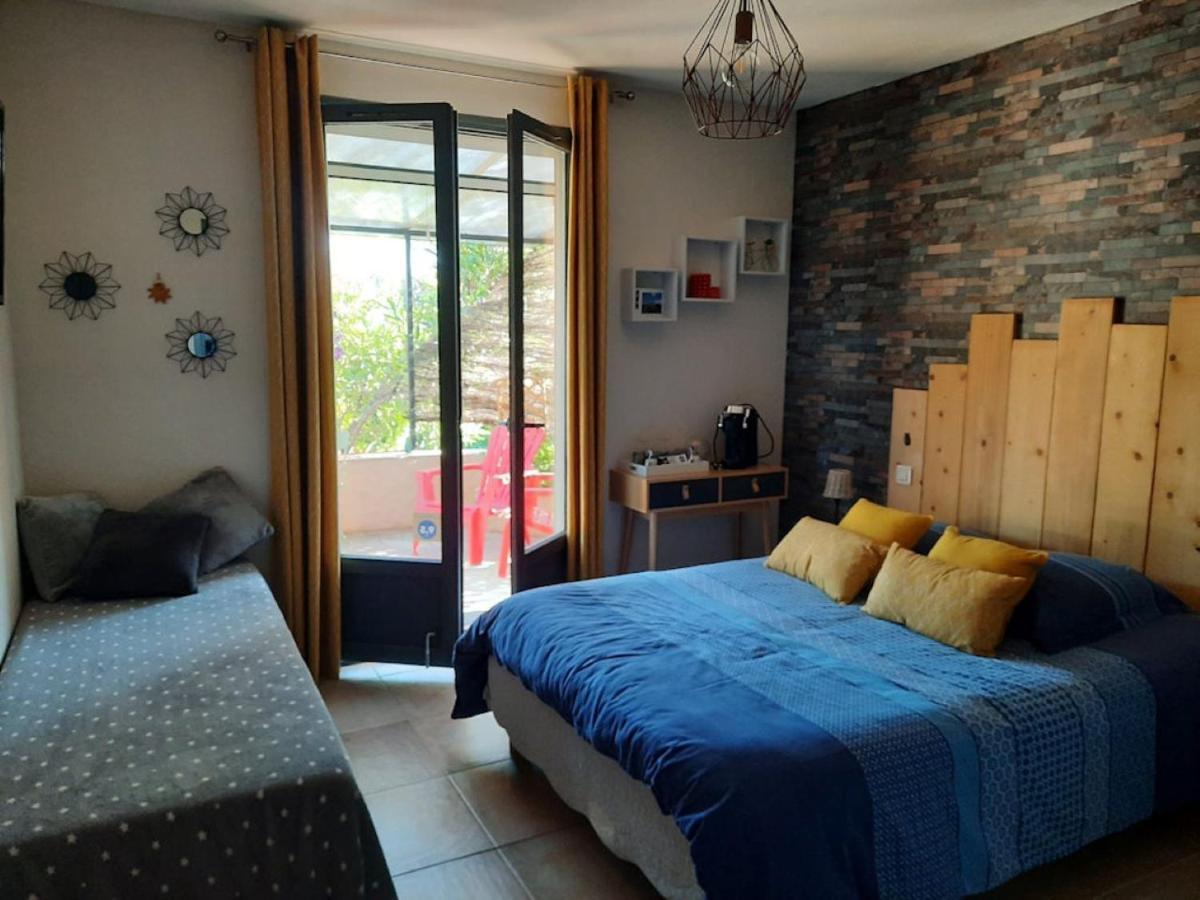 Villa Lei Rigaü Salernes Esterno foto