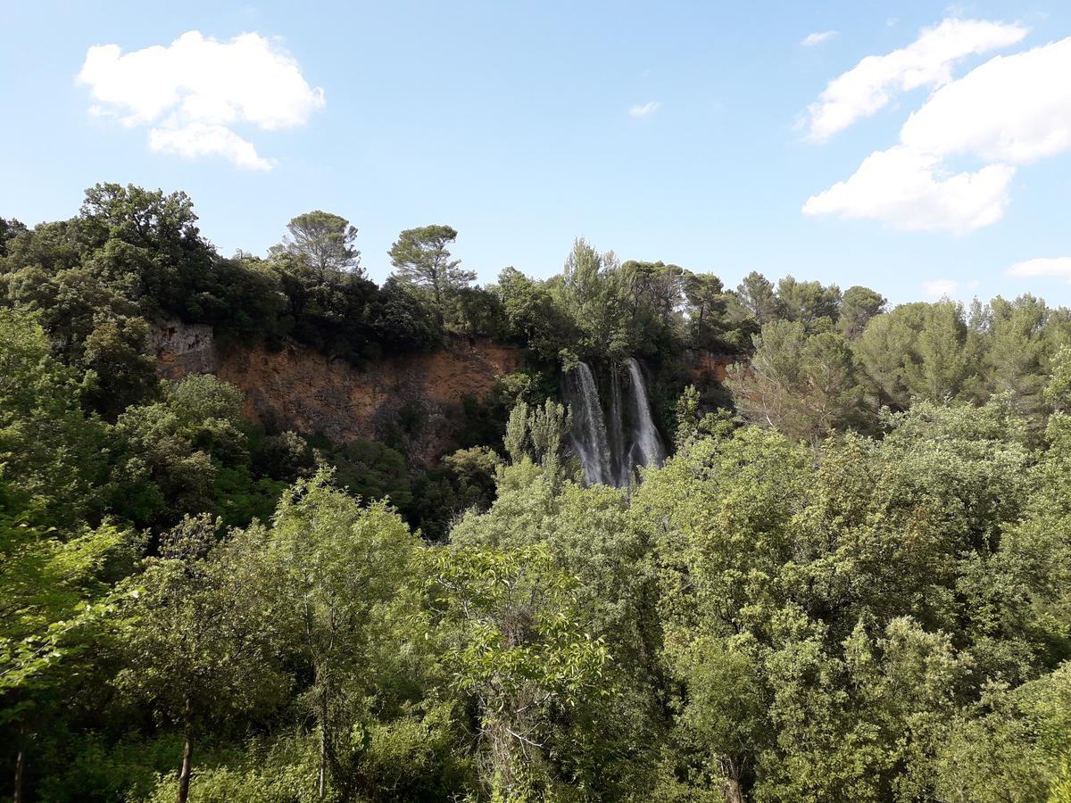 Villa Lei Rigaü Salernes Esterno foto